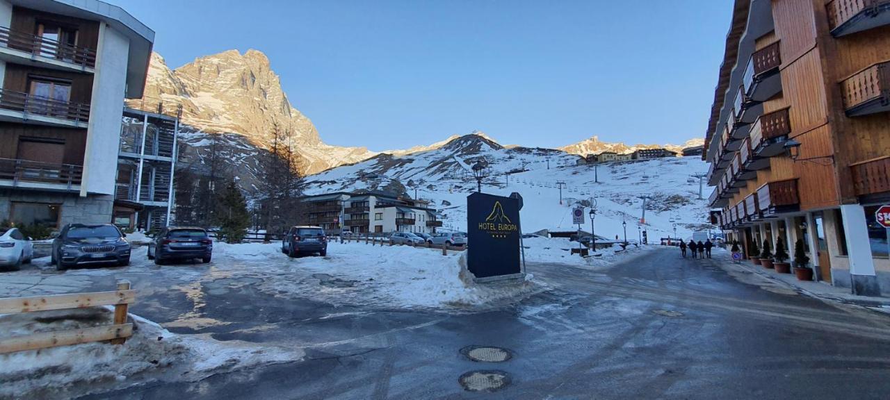 Cervino Ski Base- Bluchalet Apartment เบรยล์-แชร์วิเนีย ภายนอก รูปภาพ